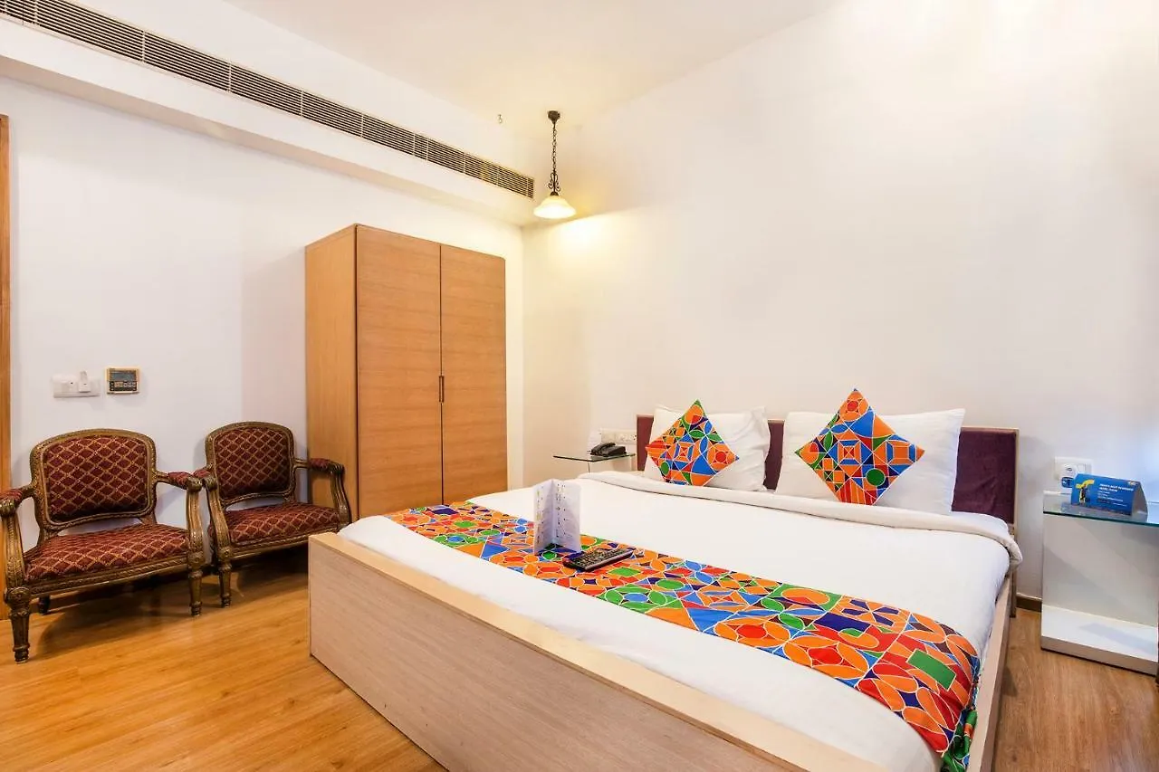 Hotel Fabhotel Raj Darbar Gurgaon