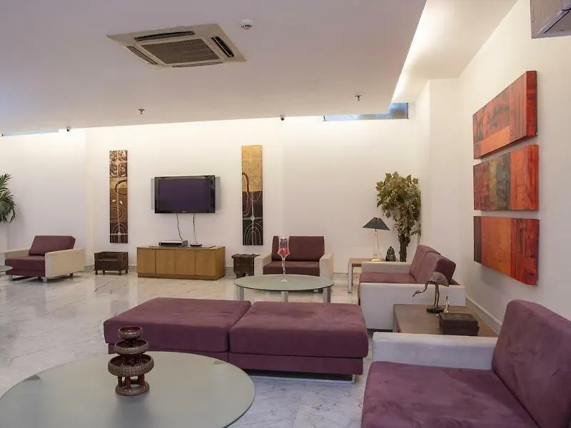 *** Hotel Fabhotel Raj Darbar Gurgaon India